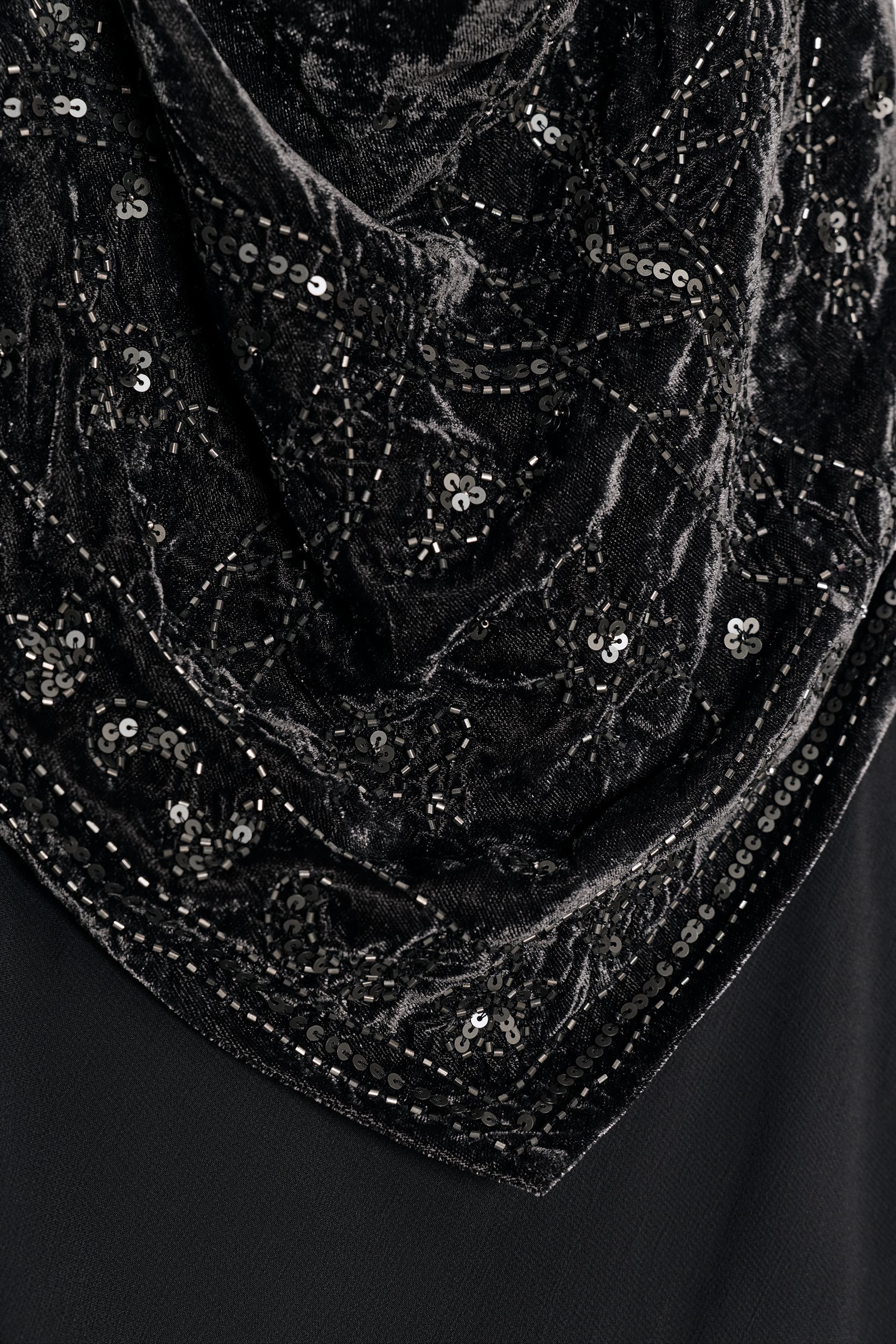 LONG VELVET BEADED DRESS